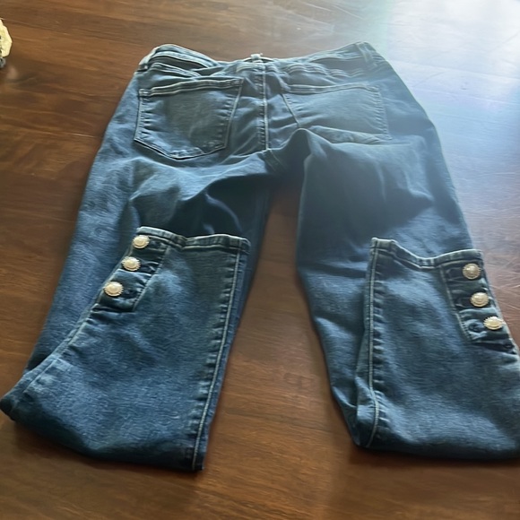 Talbo’s Skinny Jeans - Picture 8 of 10